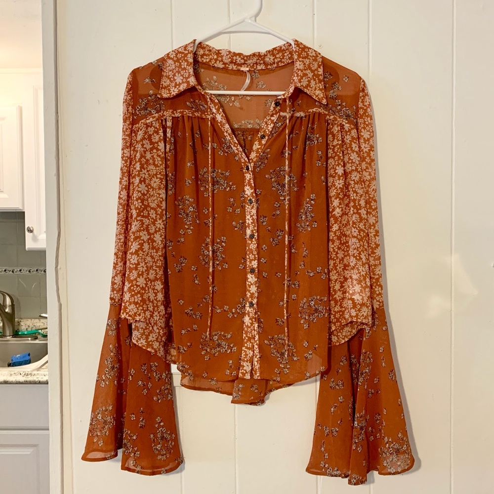 Free People boho bell sleeve top NWOT